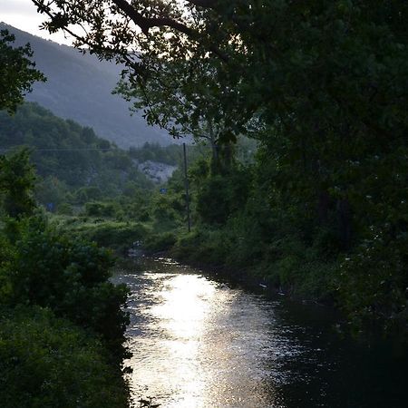 La Maga Del Lago Scanno Kültér fotó